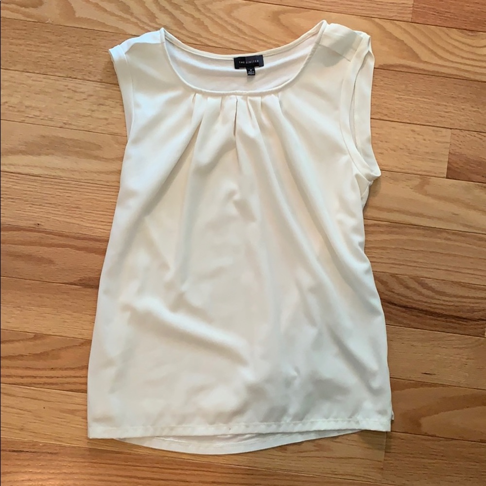 Off white short sleeve top